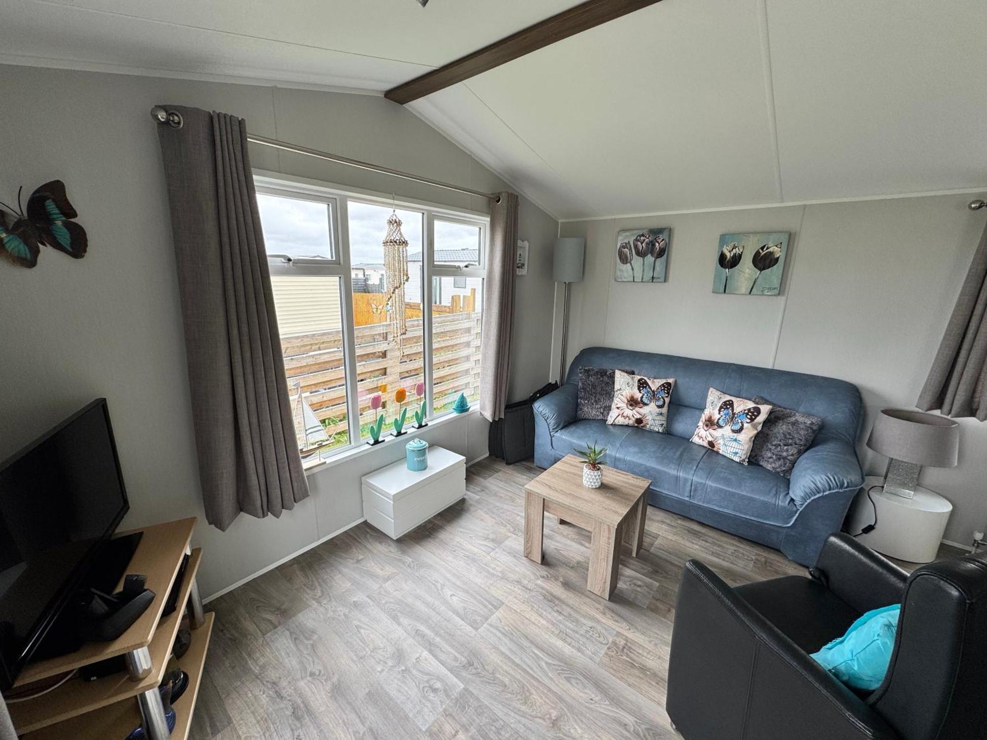 Prachtig Chalet De Wadloper Westerland Exterior foto